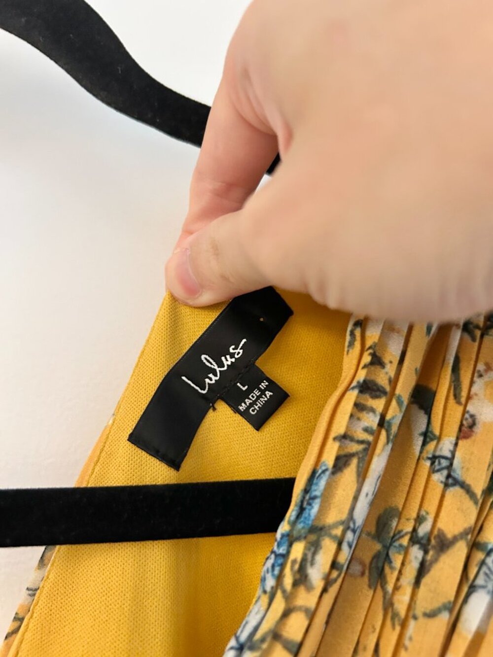 Lulus Such Sophistication Yellow Floral Print Pleated Summer Maxi Dress Size L - Picture 8 of 9